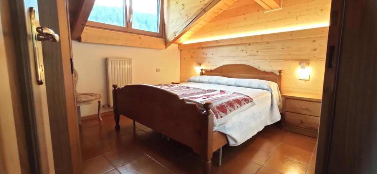 Appartamento Mansarda a Carciato, trilocale in montagna Dimaro Esterno foto